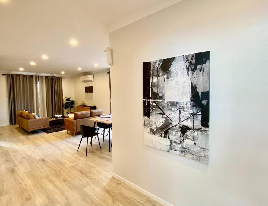 Morden Spacious New House Hamilton Eksteriør billede