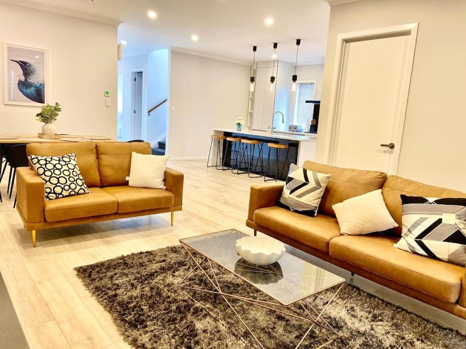 Morden Spacious New House Hamilton Eksteriør billede